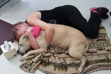 Mother shares heartbreaking photos of last day with her beloved dog